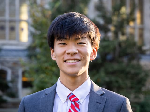 Zachary Yoon-Kim headshot